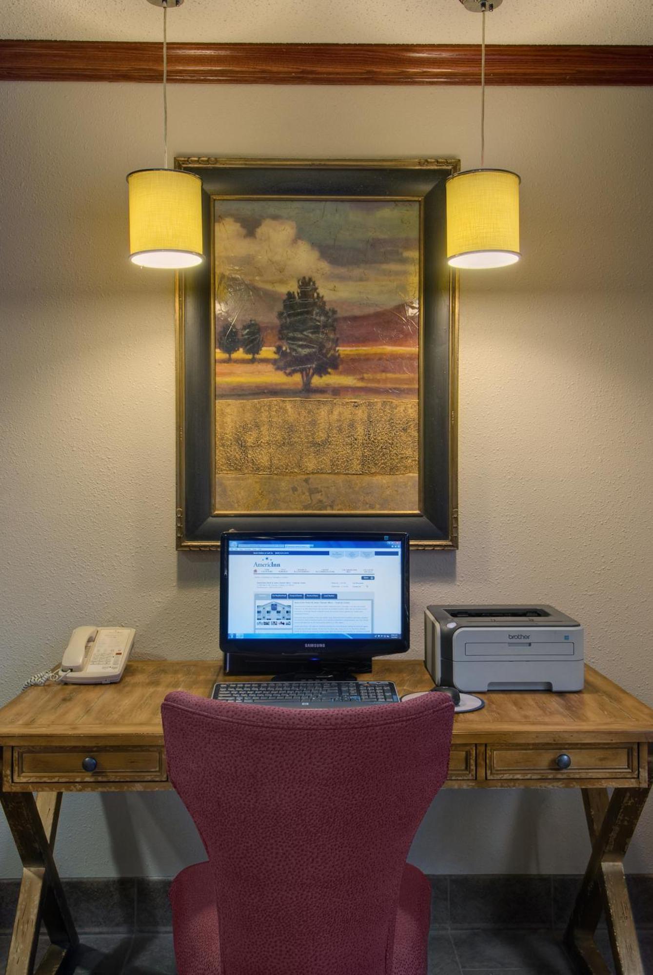 Baymont By Wyndham Golden/Red Rocks Hotel Лейкуд Екстериор снимка