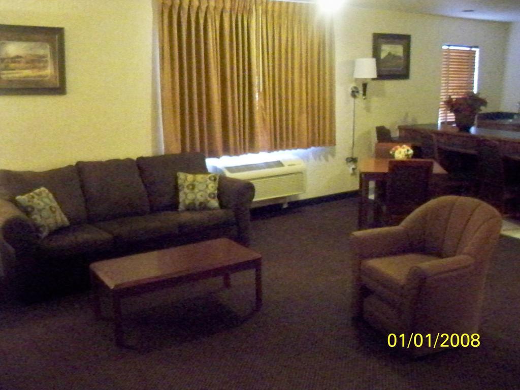 Baymont By Wyndham Golden/Red Rocks Hotel Лейкуд Екстериор снимка
