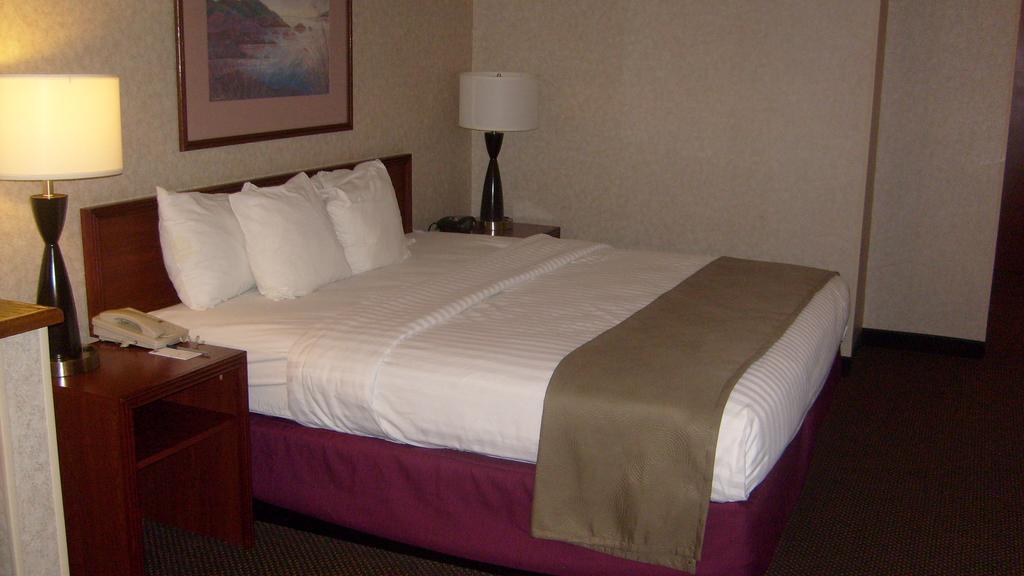 Baymont By Wyndham Golden/Red Rocks Hotel Лейкуд Екстериор снимка